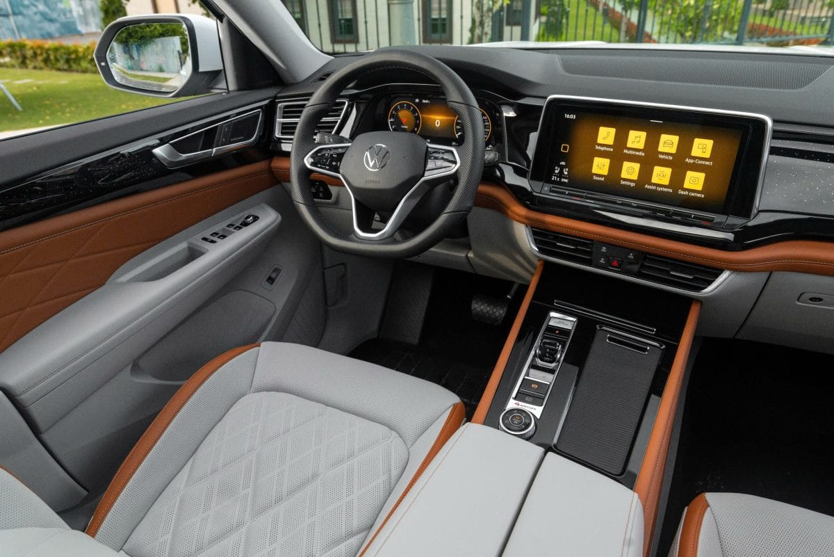 nội thất SUV cao cấp
