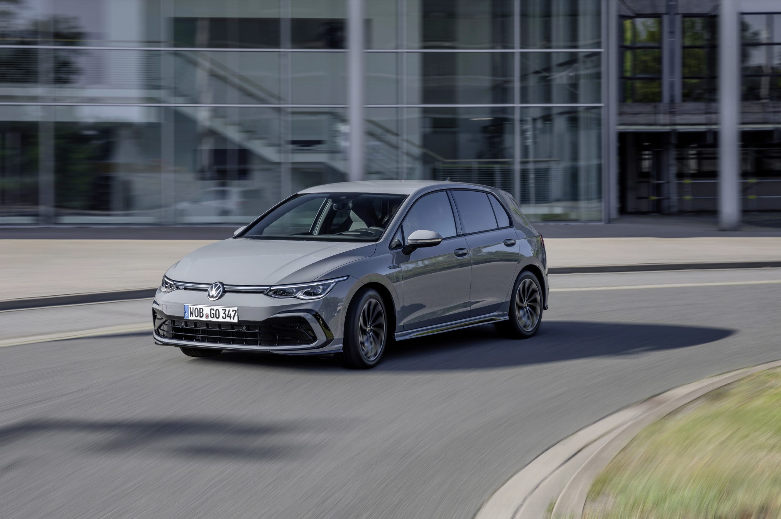Golf 1.5 eTSI R-Line tại Quận 7